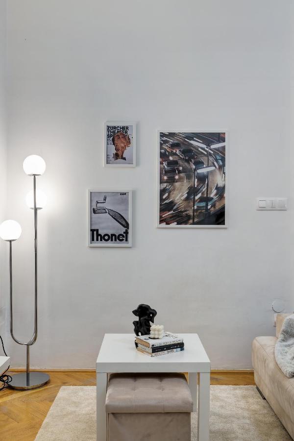 Felsoerdosor Residence Budapest Luaran gambar